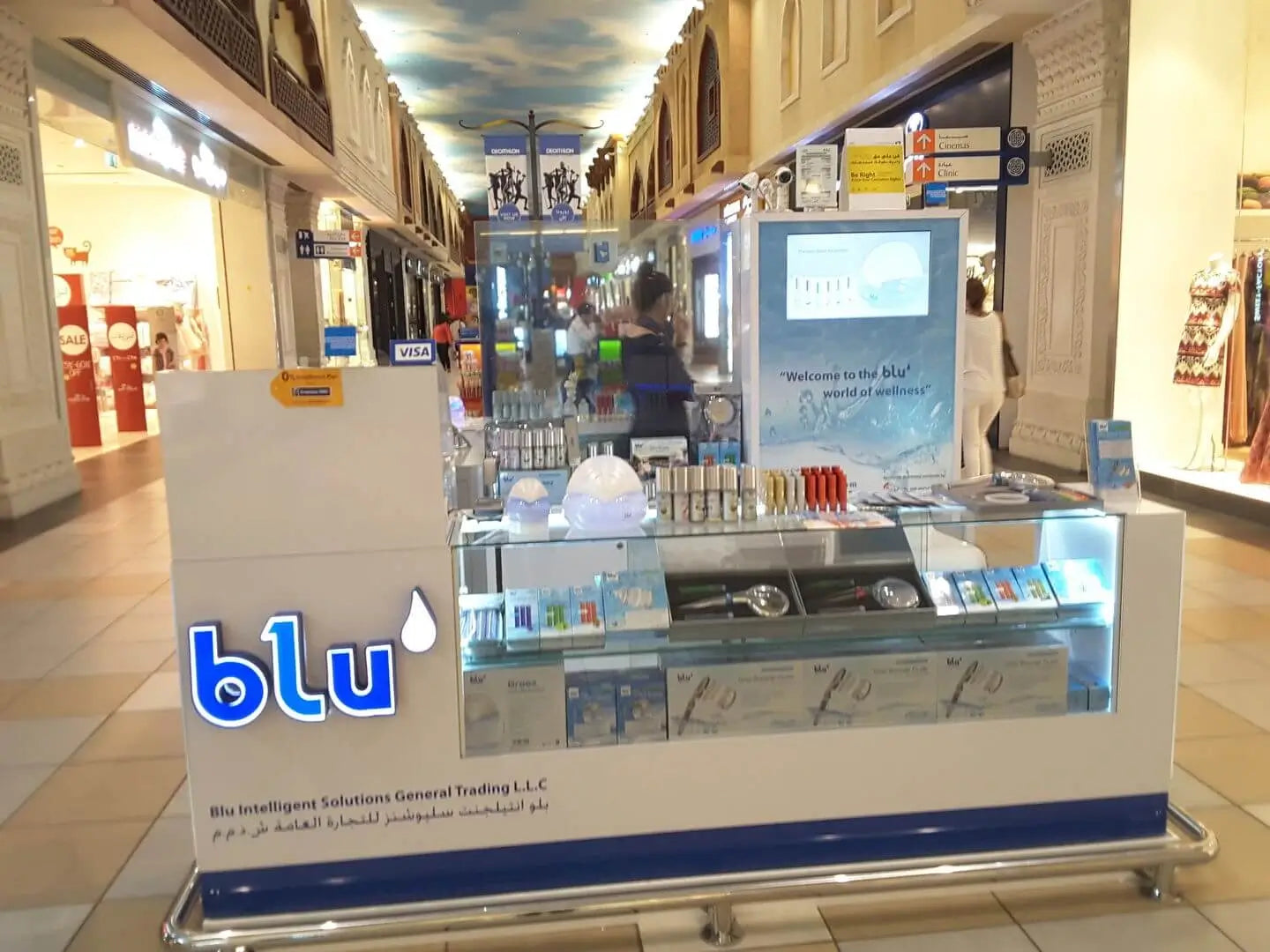 blu Kiosk in mall
